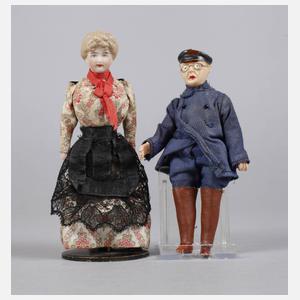 Zwei Puppenstubenpuppen