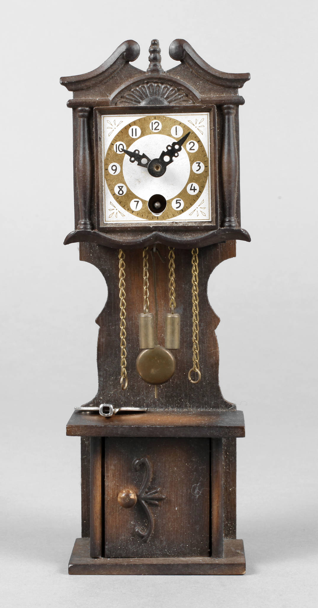 Standuhr für die Puppenstube