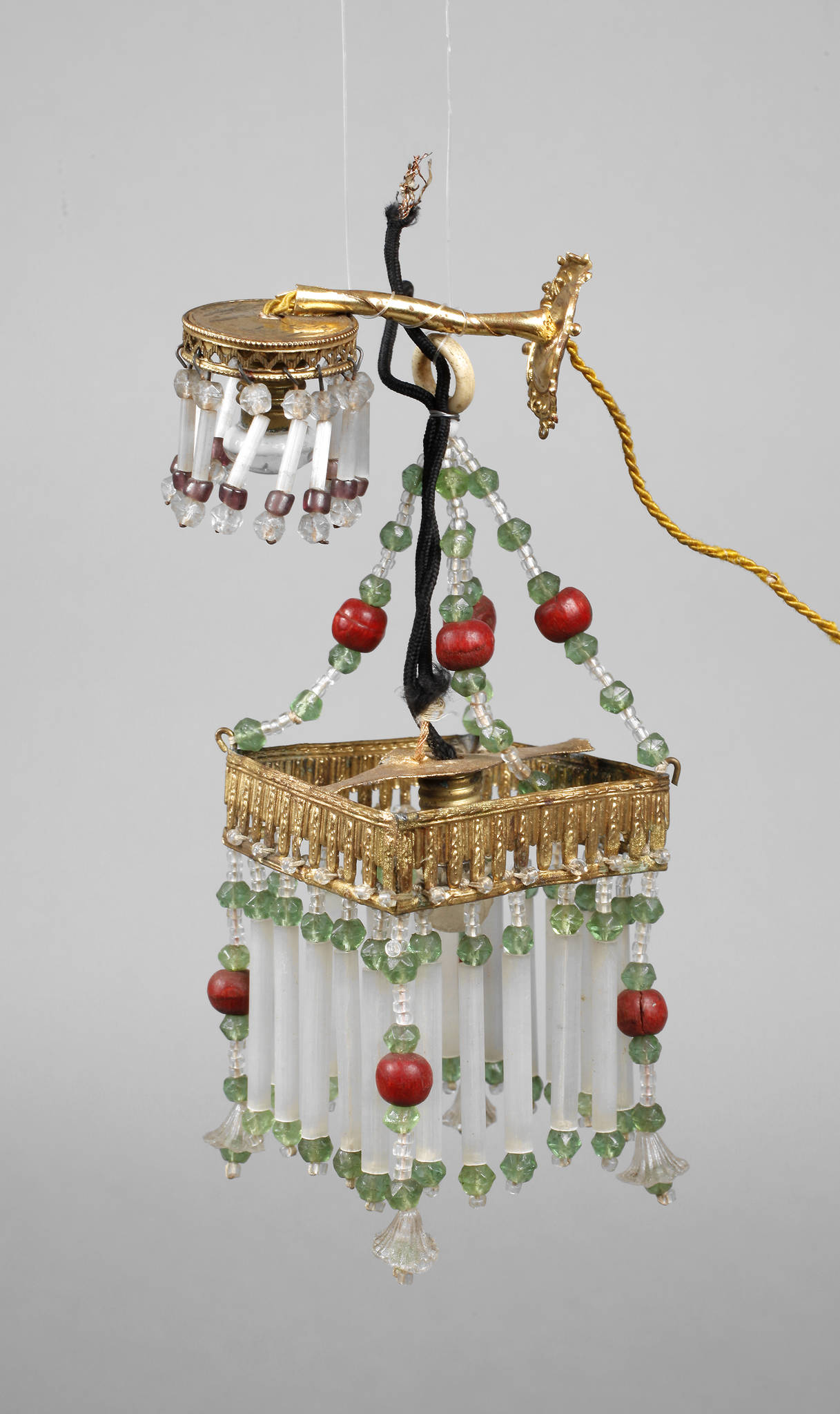 Zwei Lampen für Puppenstube