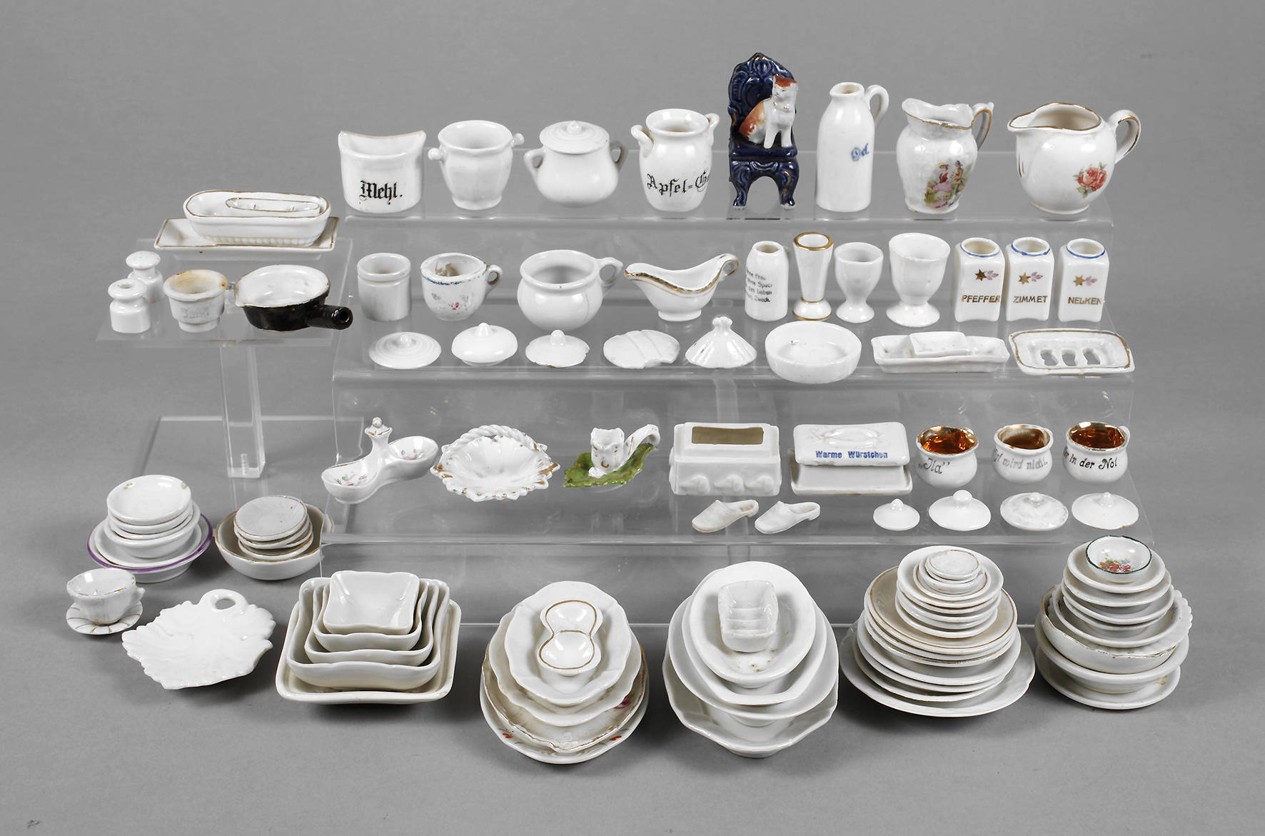 Puppenstubenporzellan