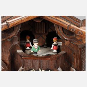 Kuckucksuhr mit Spielwerk