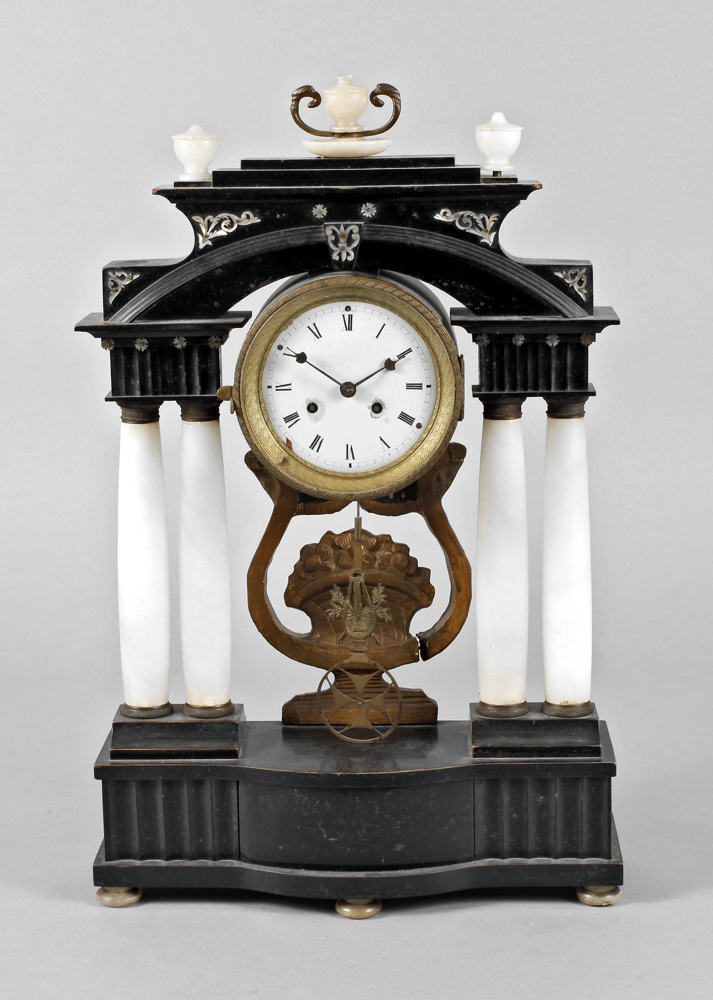 Portaluhr Biedermeier