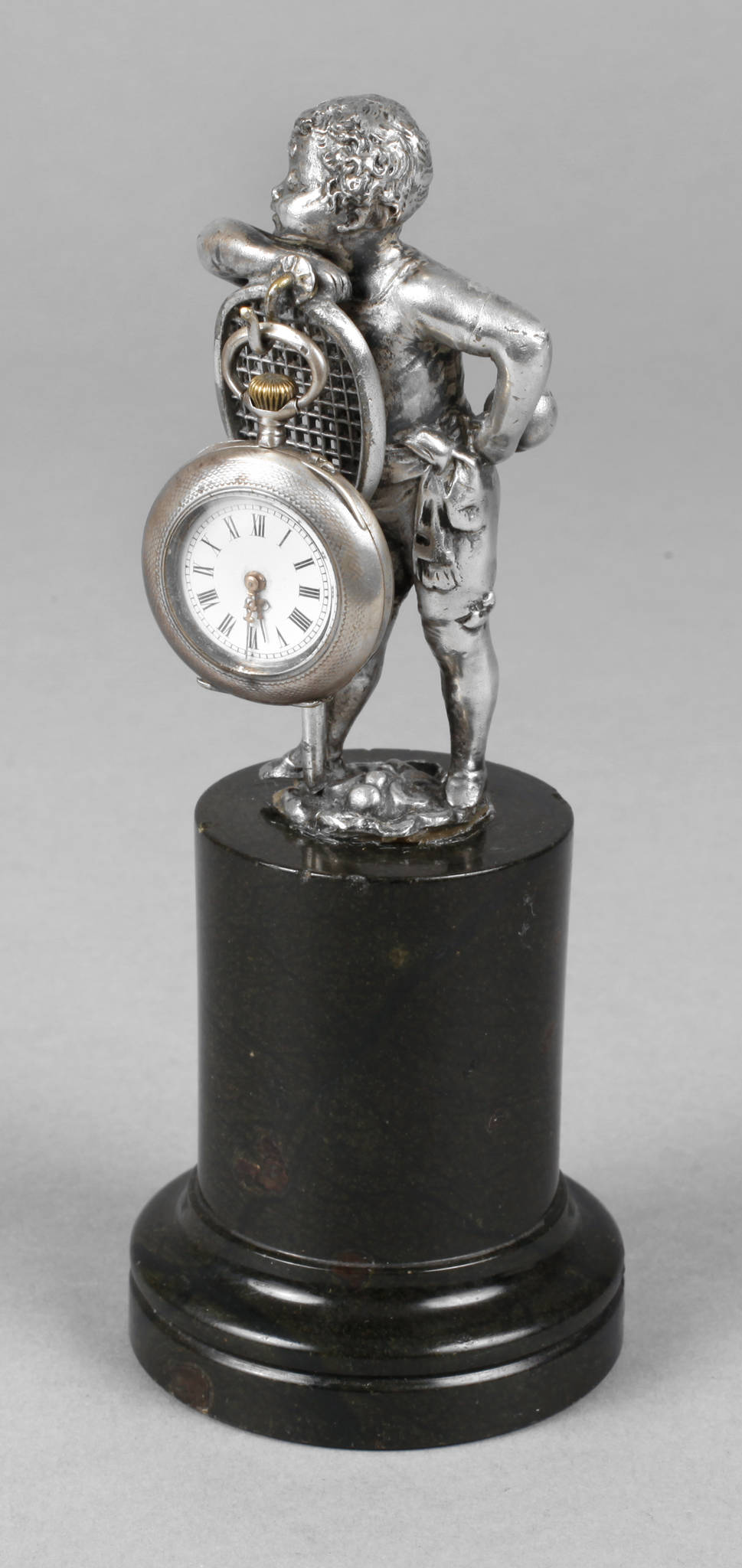 Uhrenhalter Tennisspieler mit Uhr