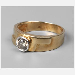 Goldring mit sherryfarbenem Diamant