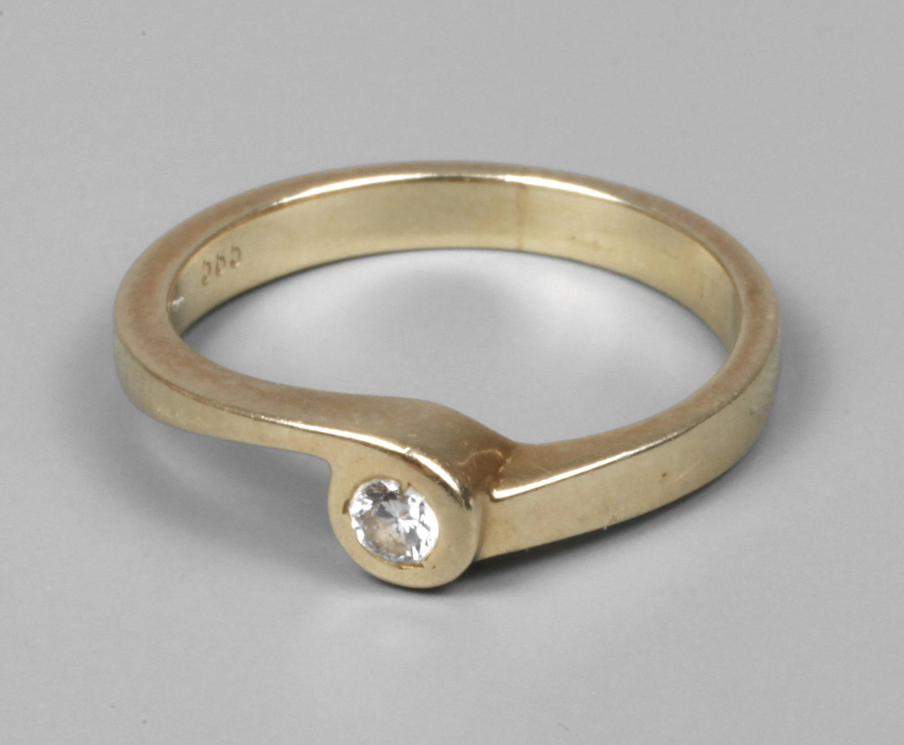 Kleiner Brillantring