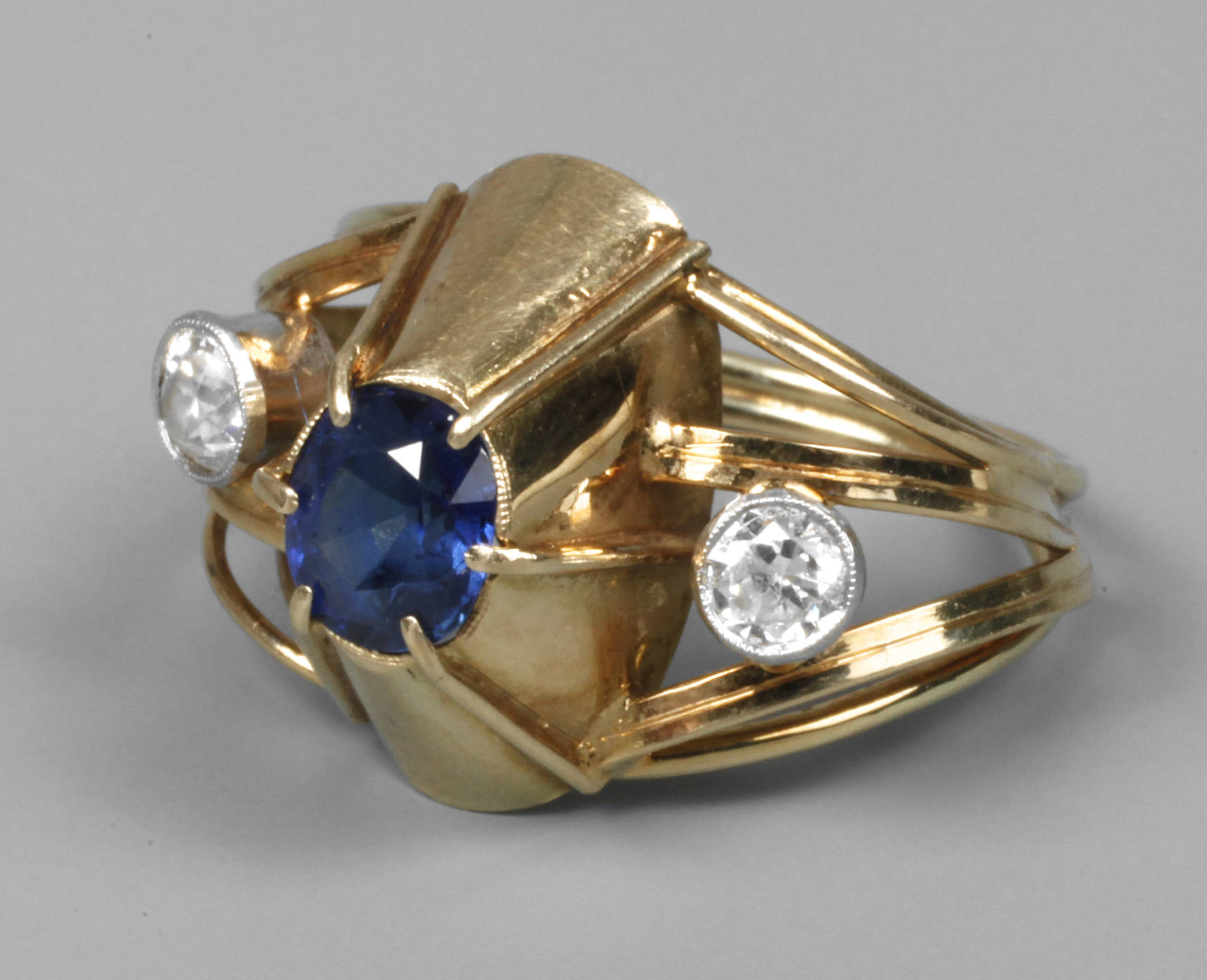 Saphirring mit Brillant