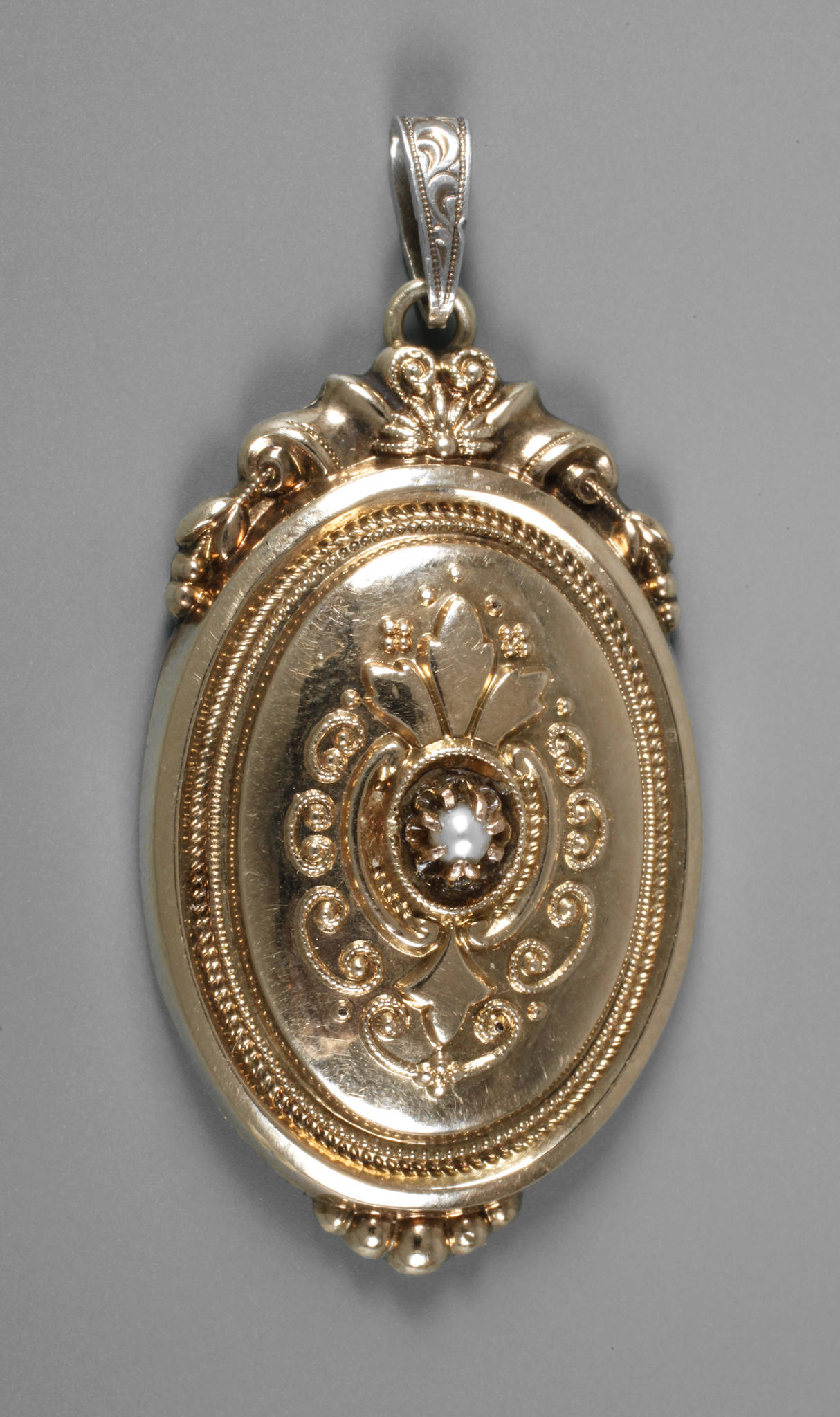 Medaillon Schaumgold