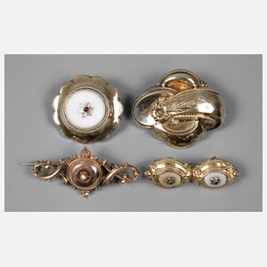 Vier Schaumgold-Broschen Biedermeier