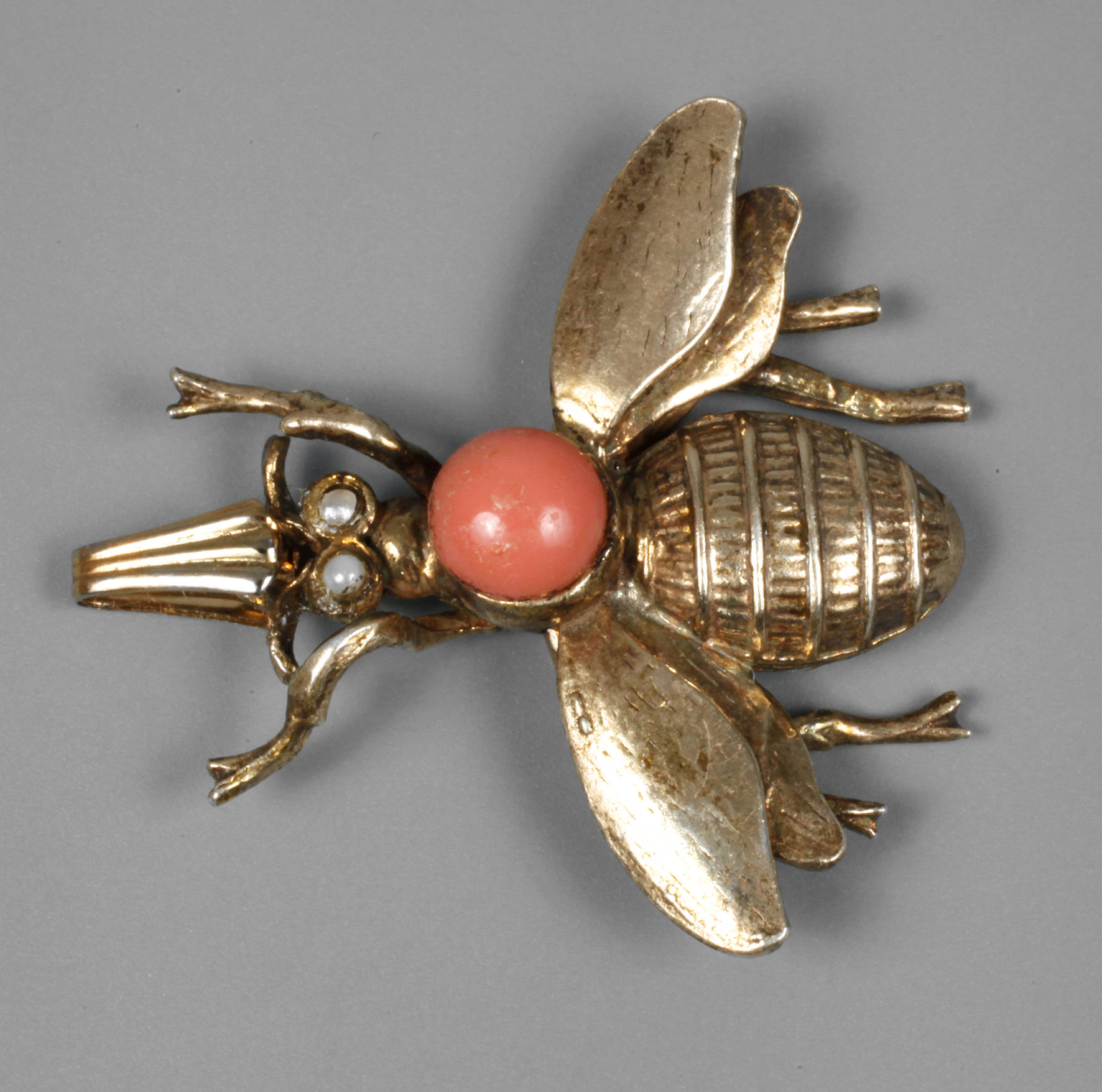 Anhänger mit Koralle