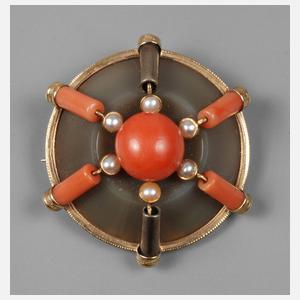 Korallen-Brosche mit Goldfassung
