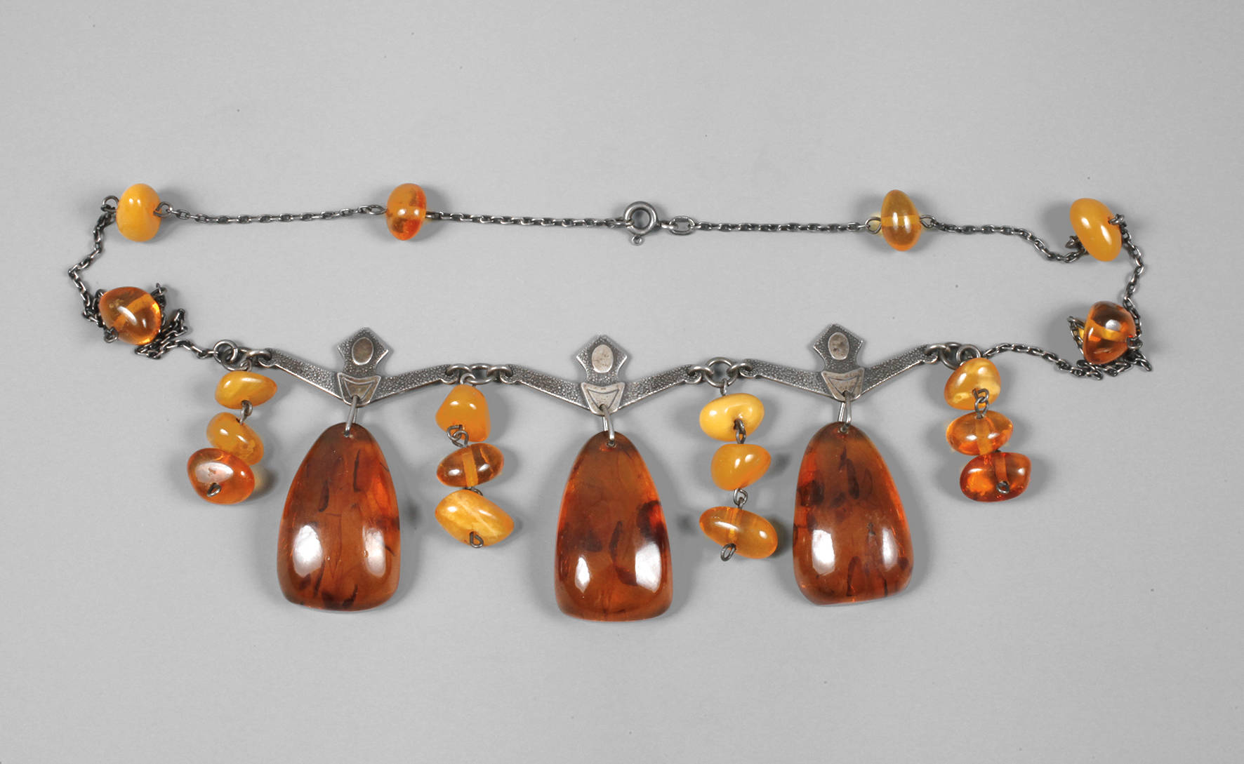 Bernsteinkette Russland