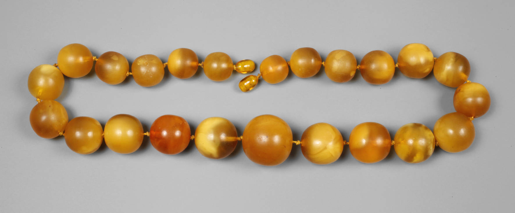 Große Bernsteinkugel-Kette Butterscotch