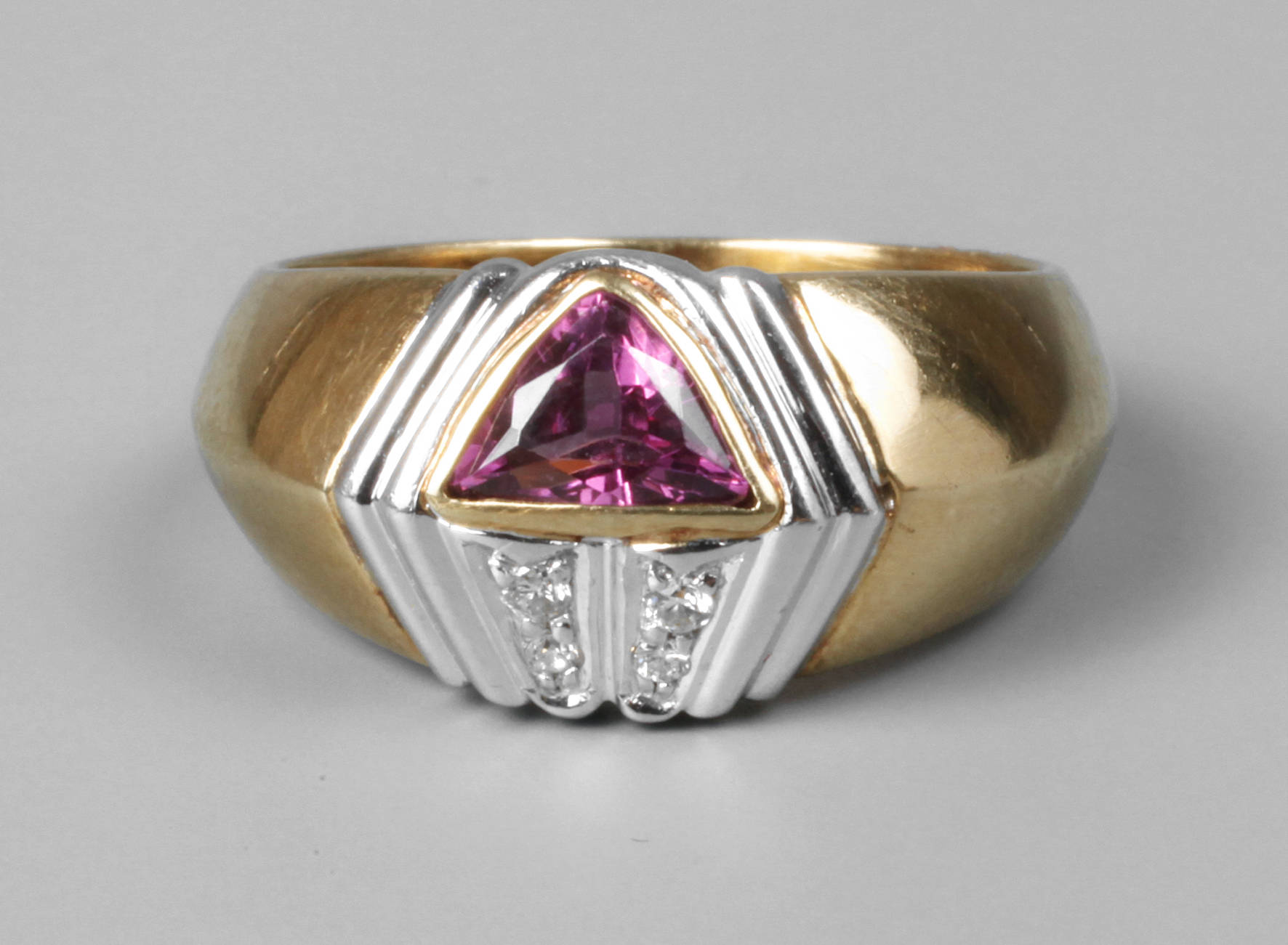 Turmalinring mit Diamanten