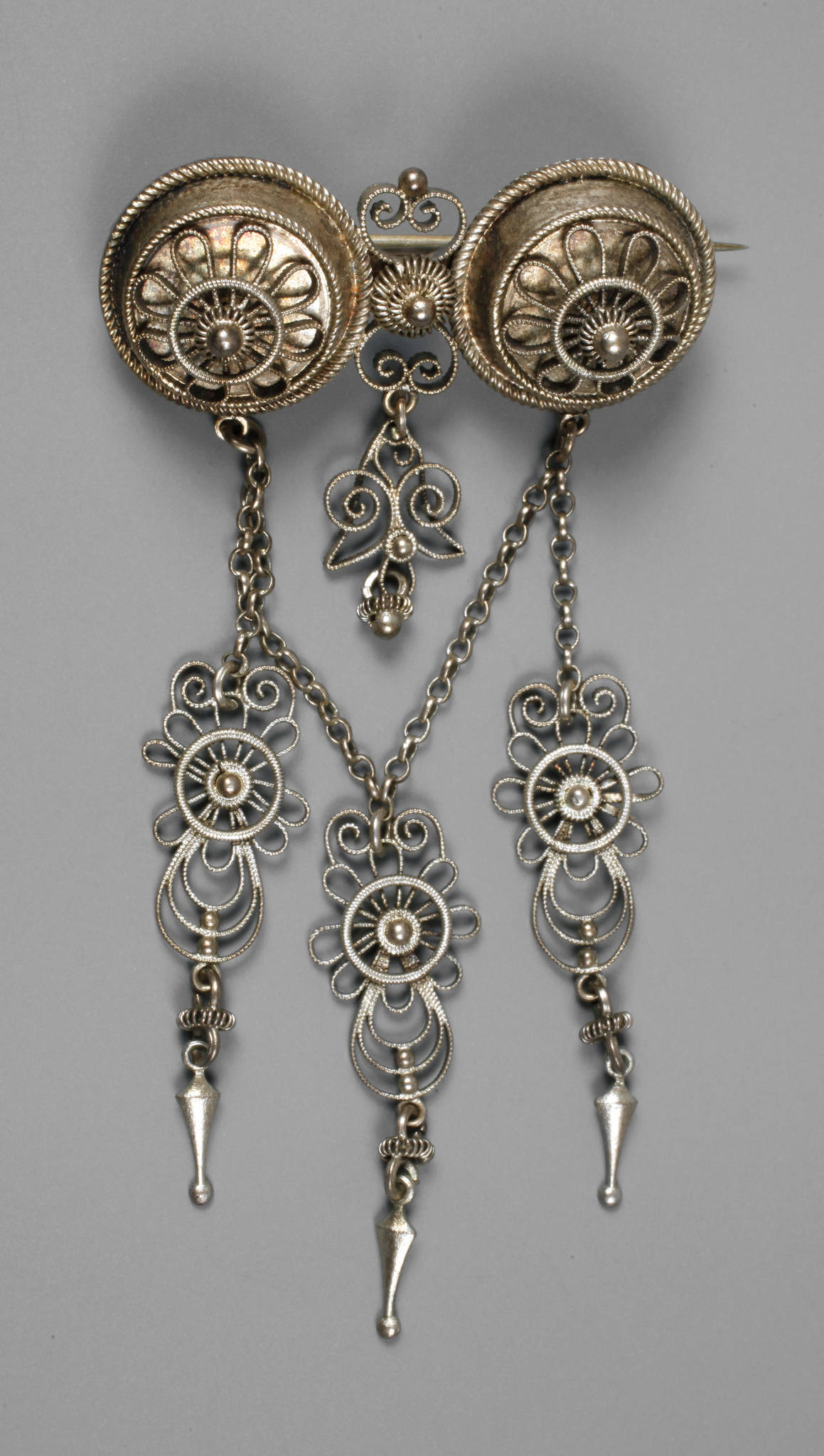 Skandinavische Brosche Filigranarbeit