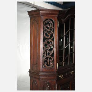 Barocke Aufsatzvitrine