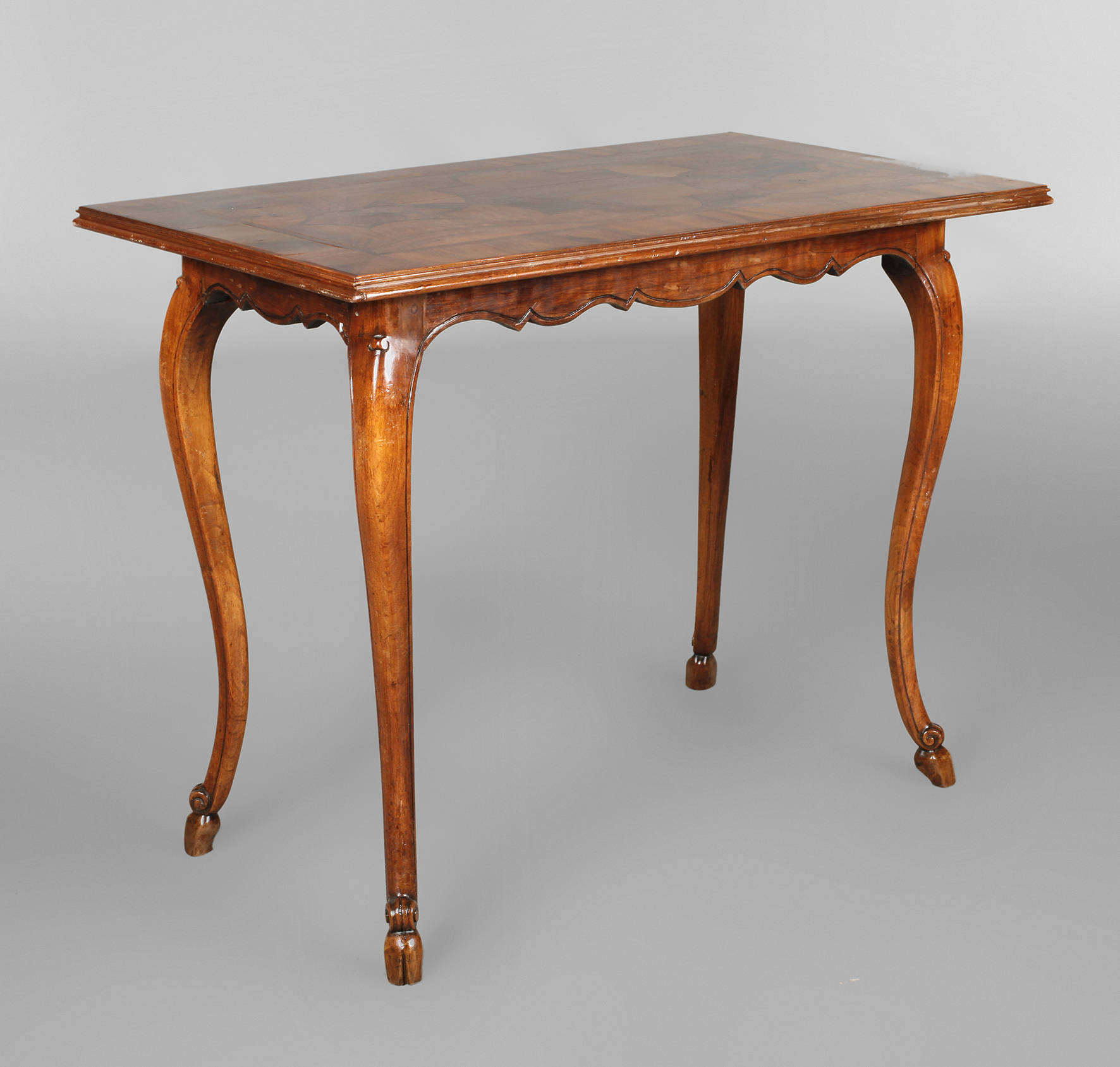 Intarsierter Barocktisch