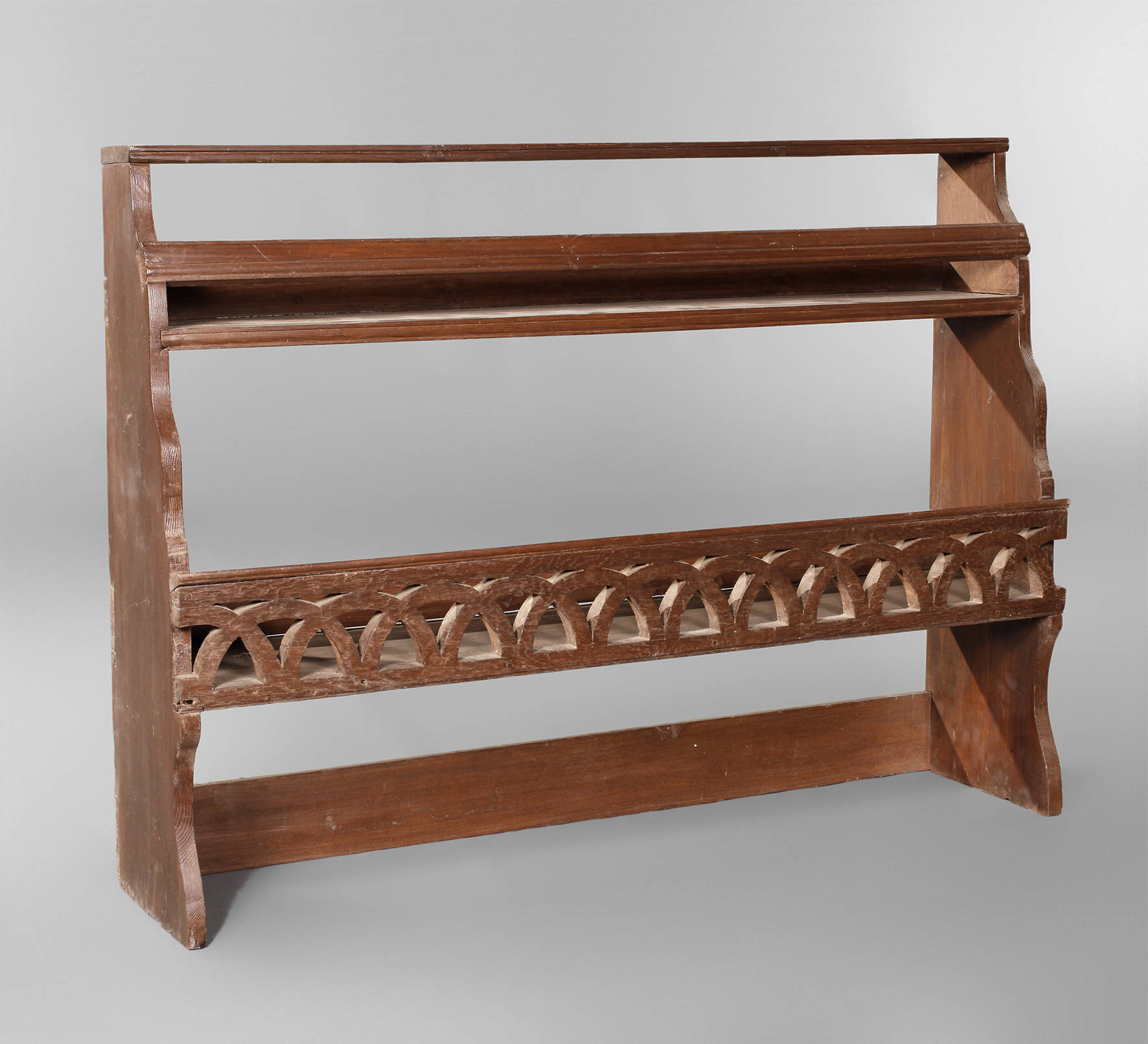 Bäuerlicher Regalaufsatz