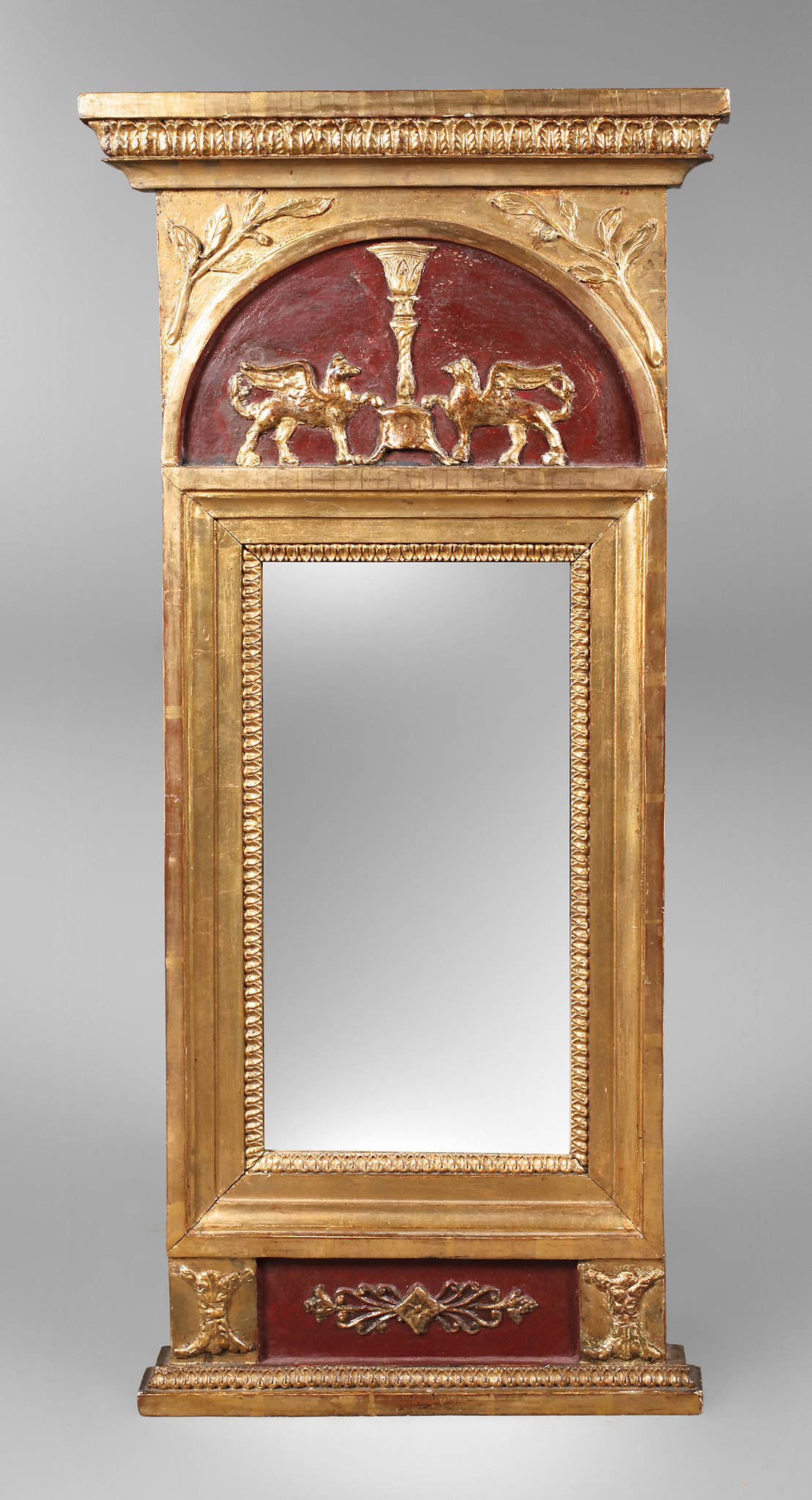 Klassizistischer Wandspiegel