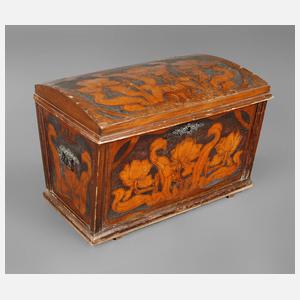 Kleine Truhe mit Brandmalerei