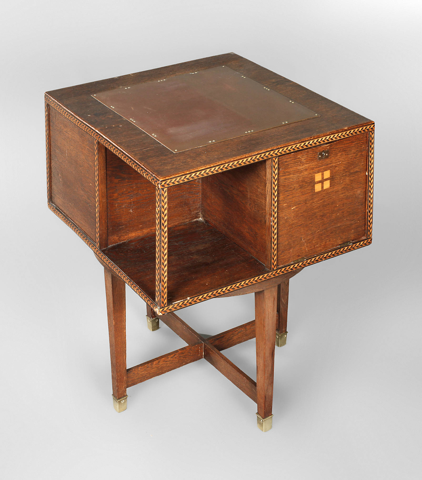 Ungewöhnlicher Bartisch