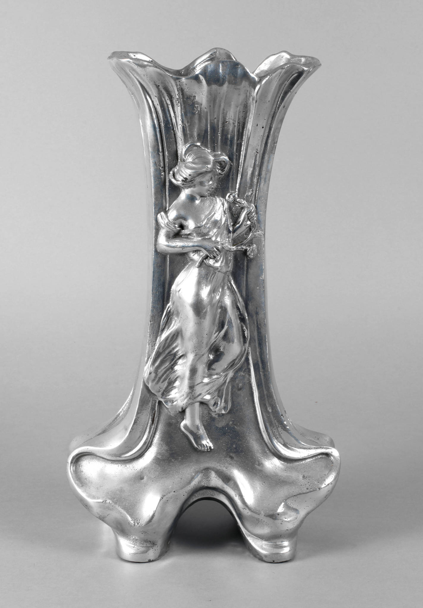 Große Jugendstilvase