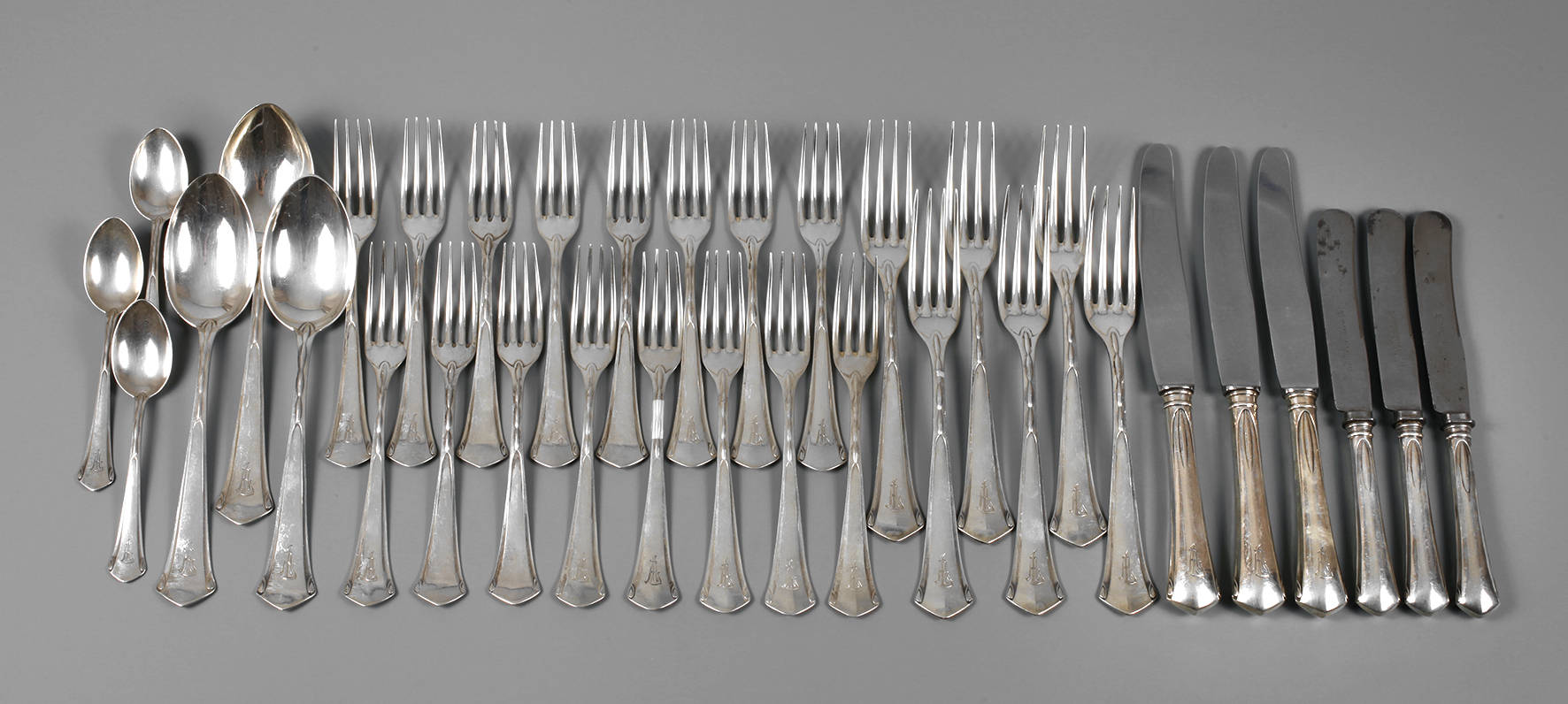 34 Besteckteile Peter Behrens