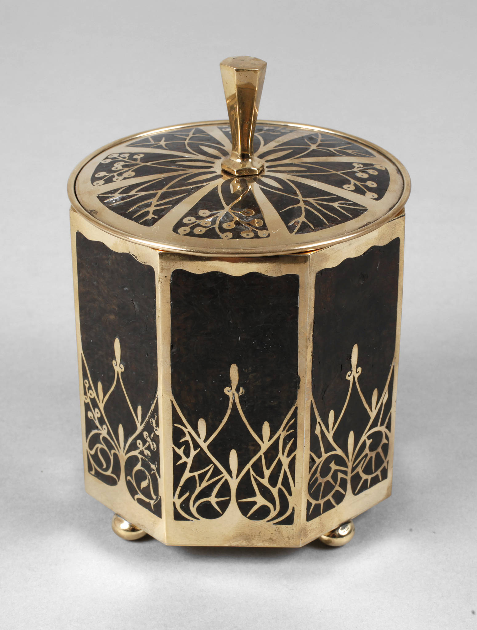 Erhard & Söhne kleine Jugendstildose