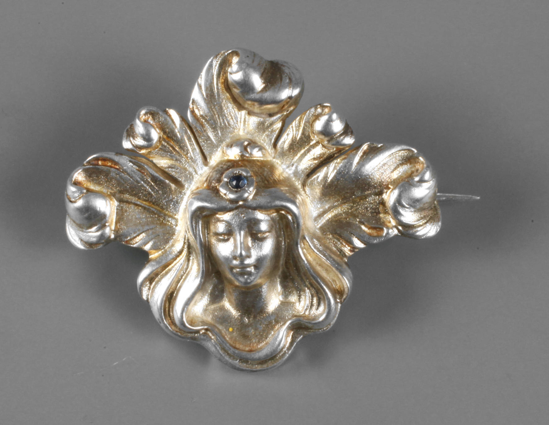 Jugendstilbrosche Silber/Saphir