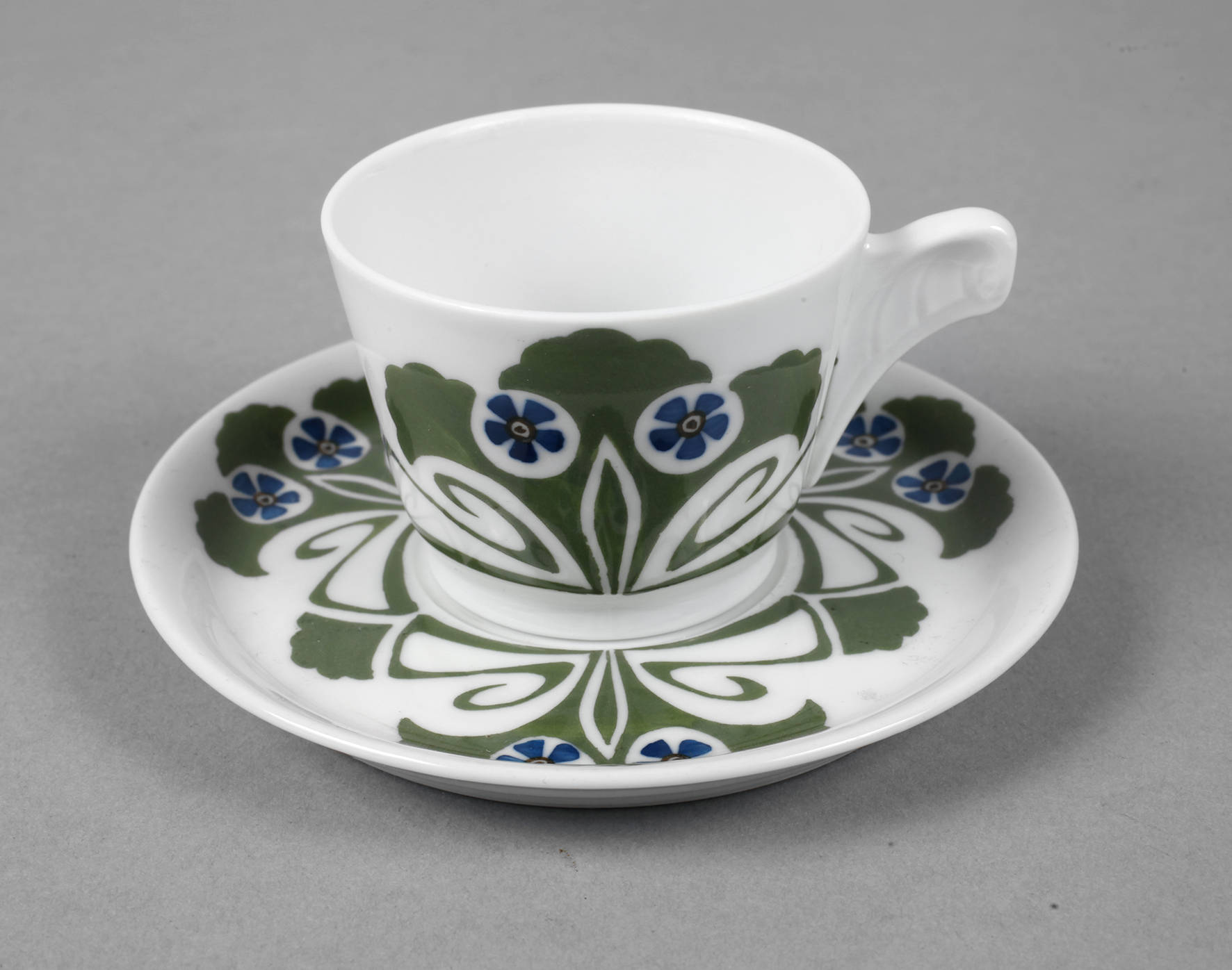 Burgau Mokkatasse Jugendstil