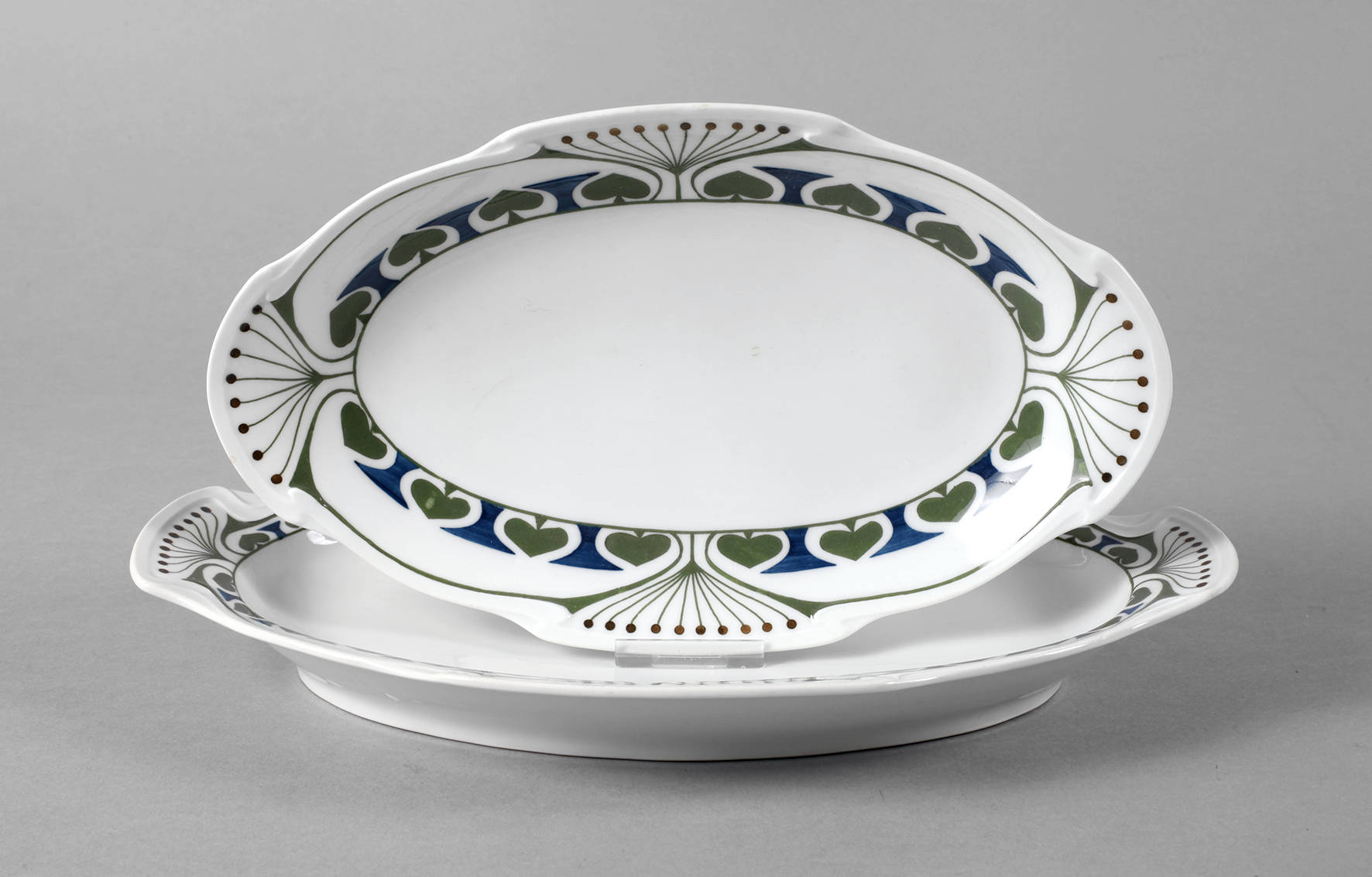 Burgau zwei Jugendstilschalen