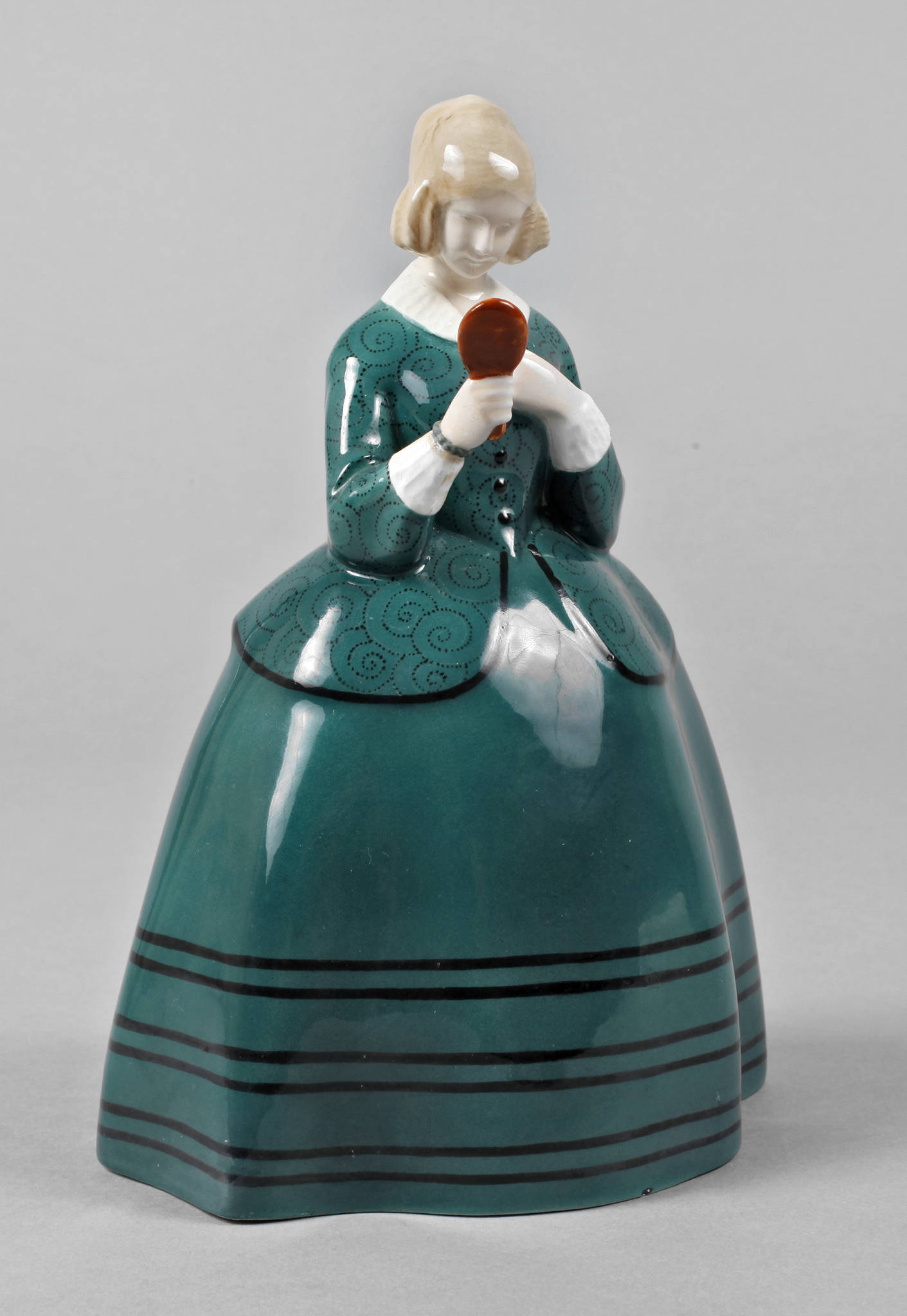 Goldscheider Wien Krinolinendame