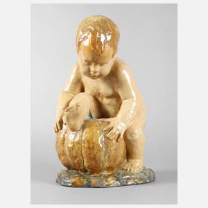 Große Figur Putto auf Kürbis