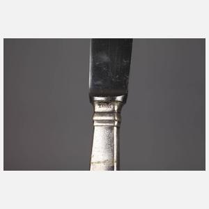 Zwölf Messer mit Silbergriffen Art déco