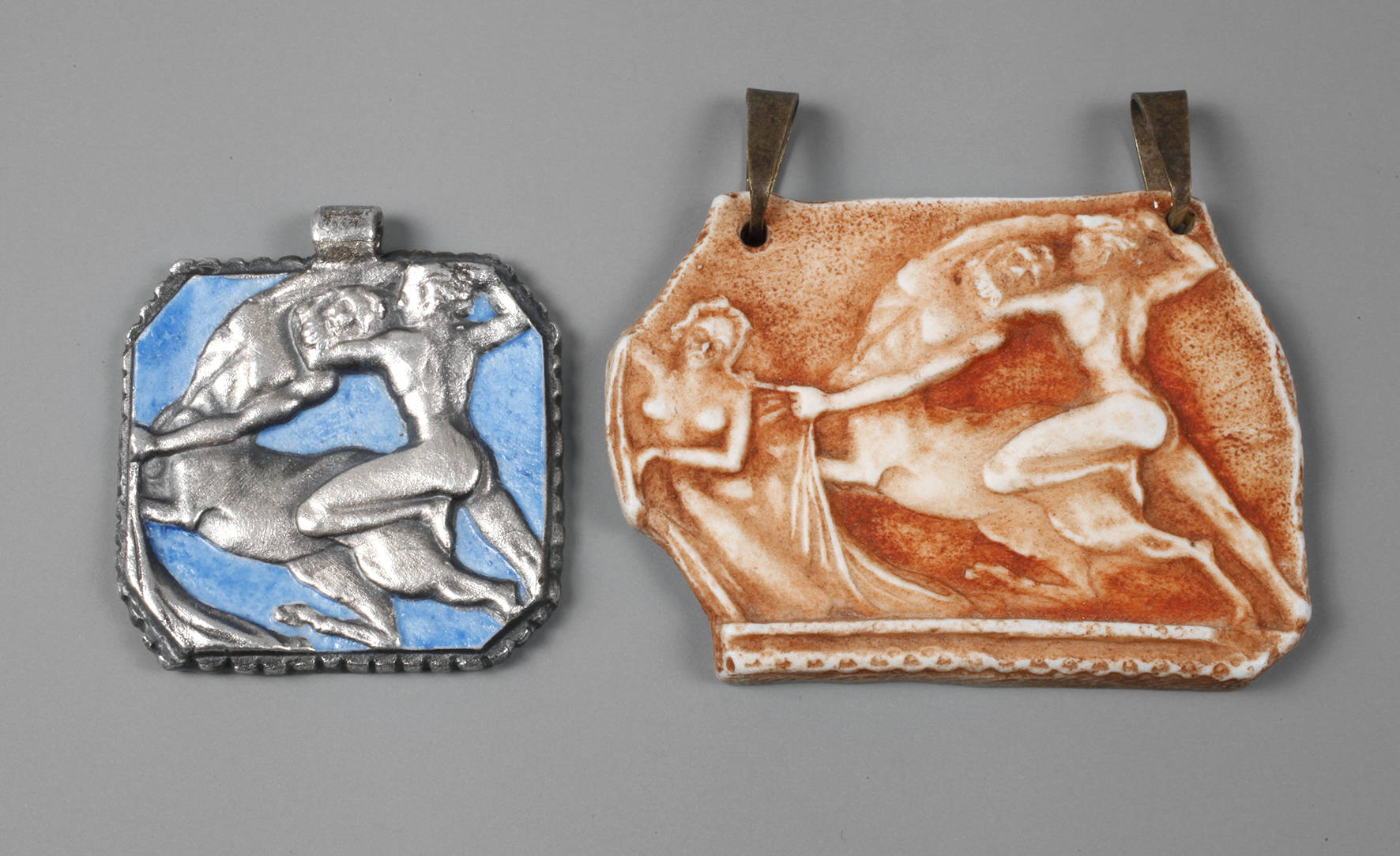 Rosenthal zwei Porzellananhänger