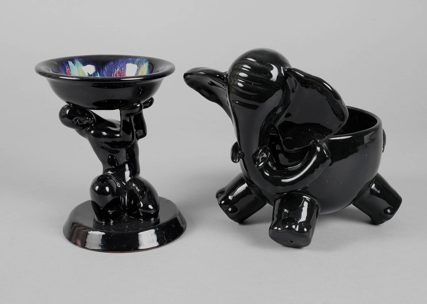 Zwei figürliche Keramikschalen