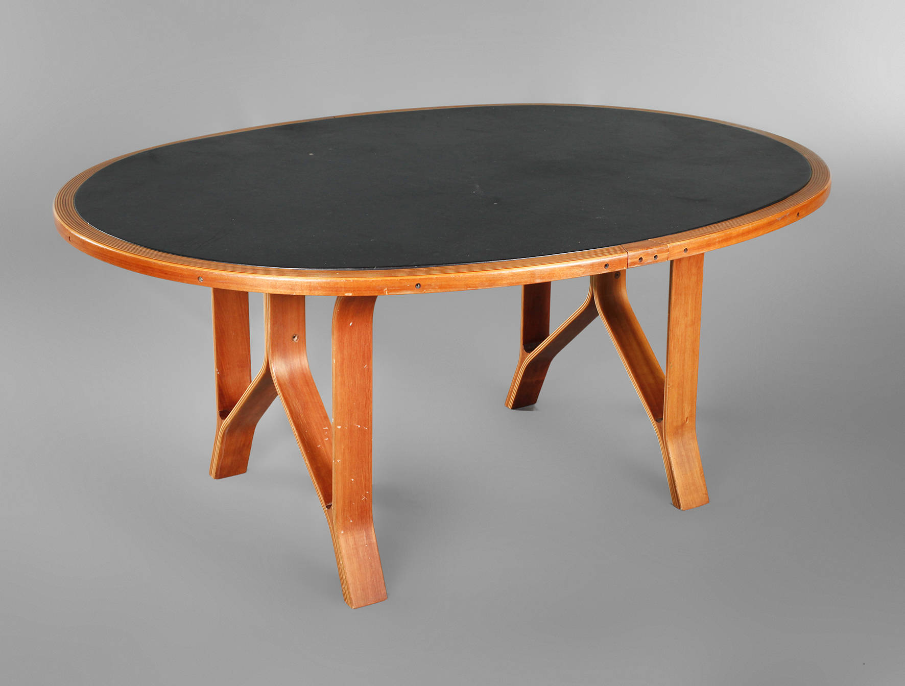 Tisch Cristián Valdés