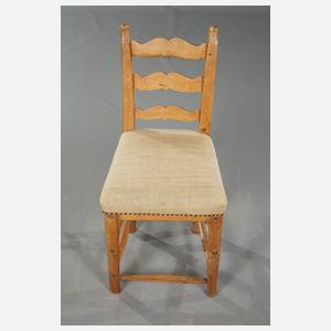 Drei alpenländische Stühle