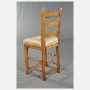 Drei alpenländische Stühle