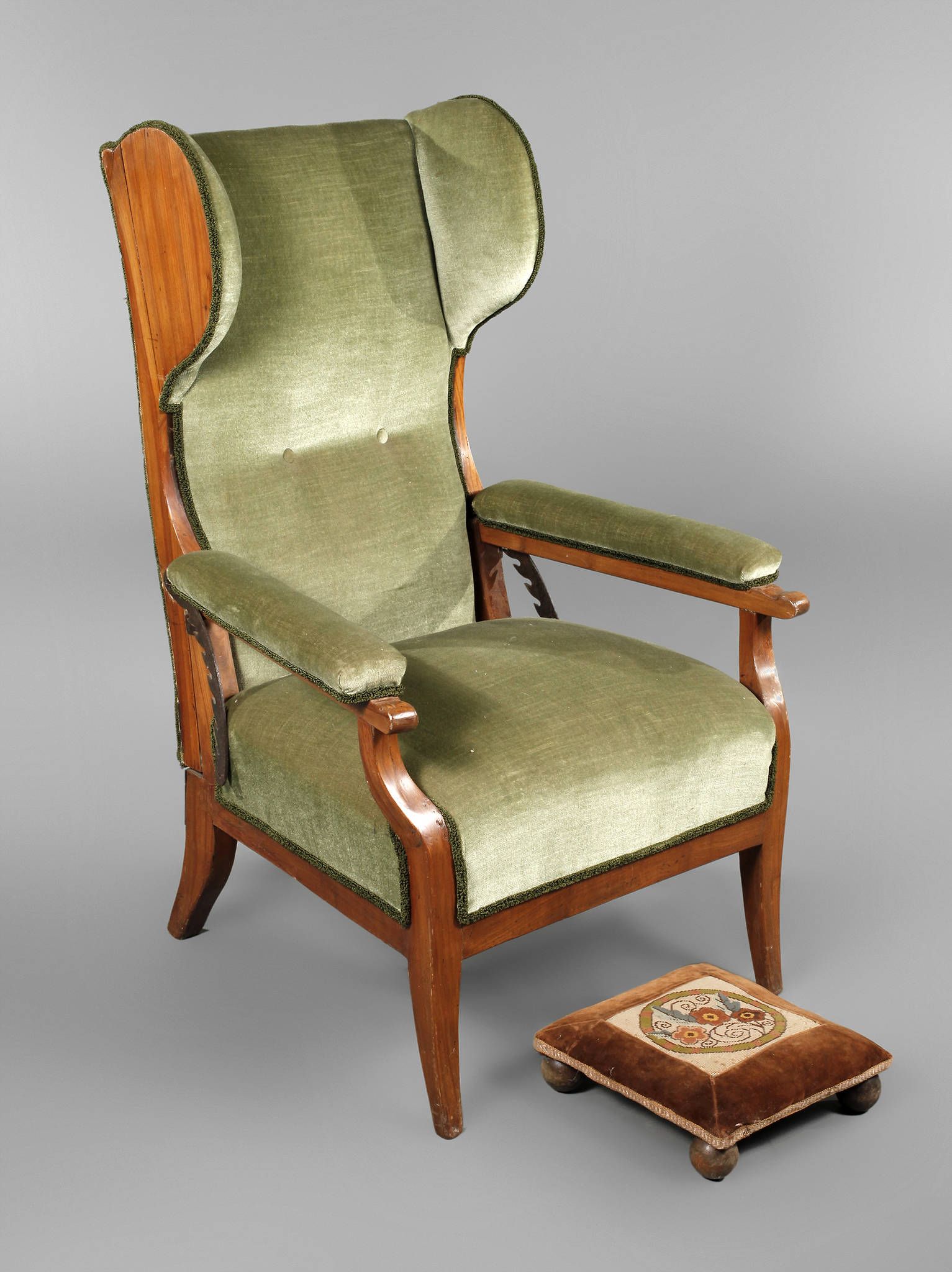 Ohrenbackensessel Kirschbaum