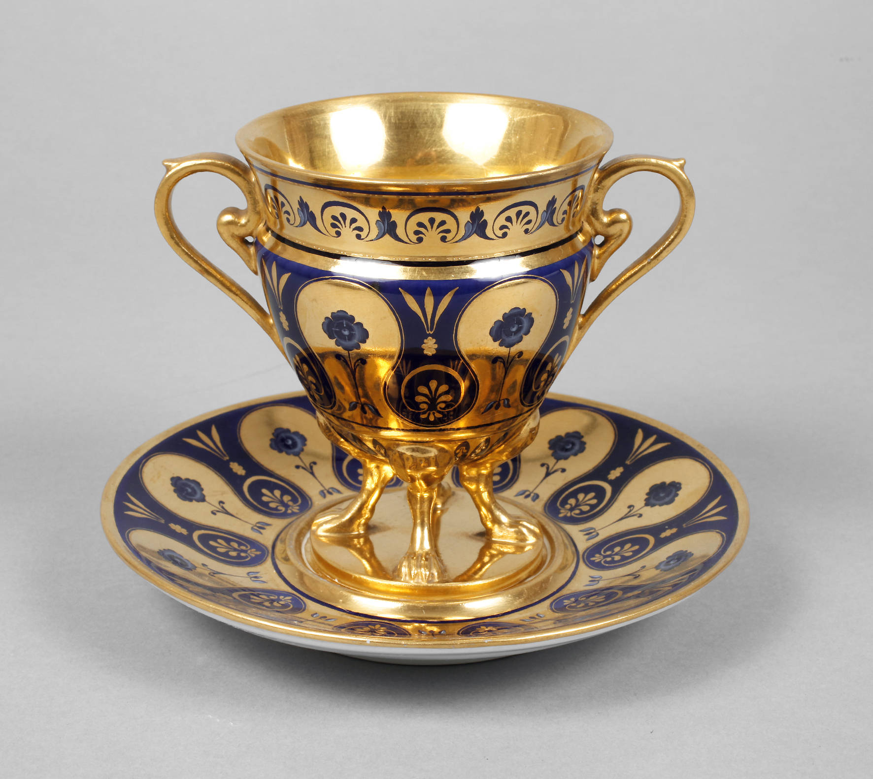 Biedermeier-Doppelhenkeltasse