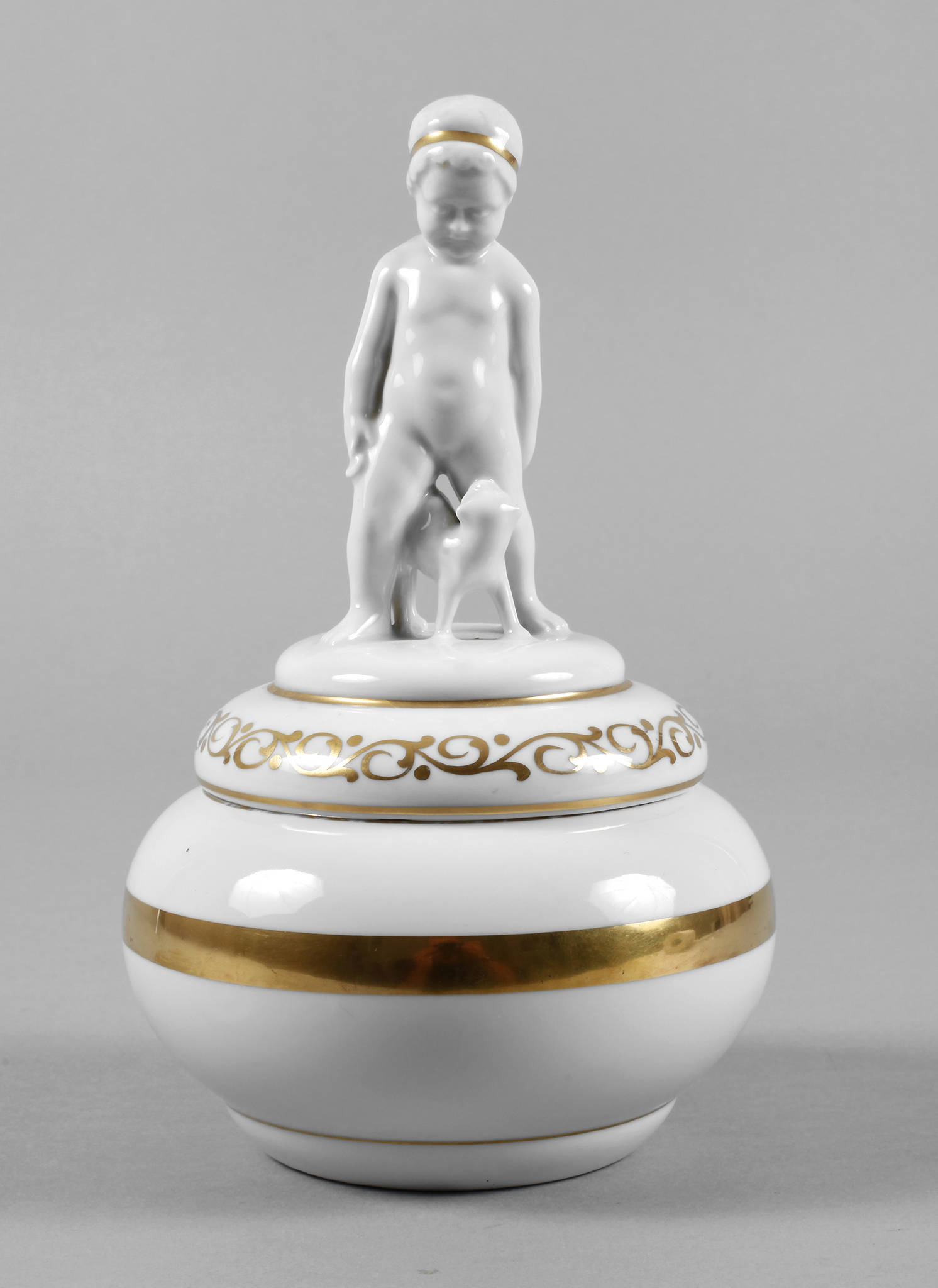 Kaestner figürliche Deckeldose