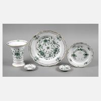 Meissen fünf Teile ”Indische Blume”111