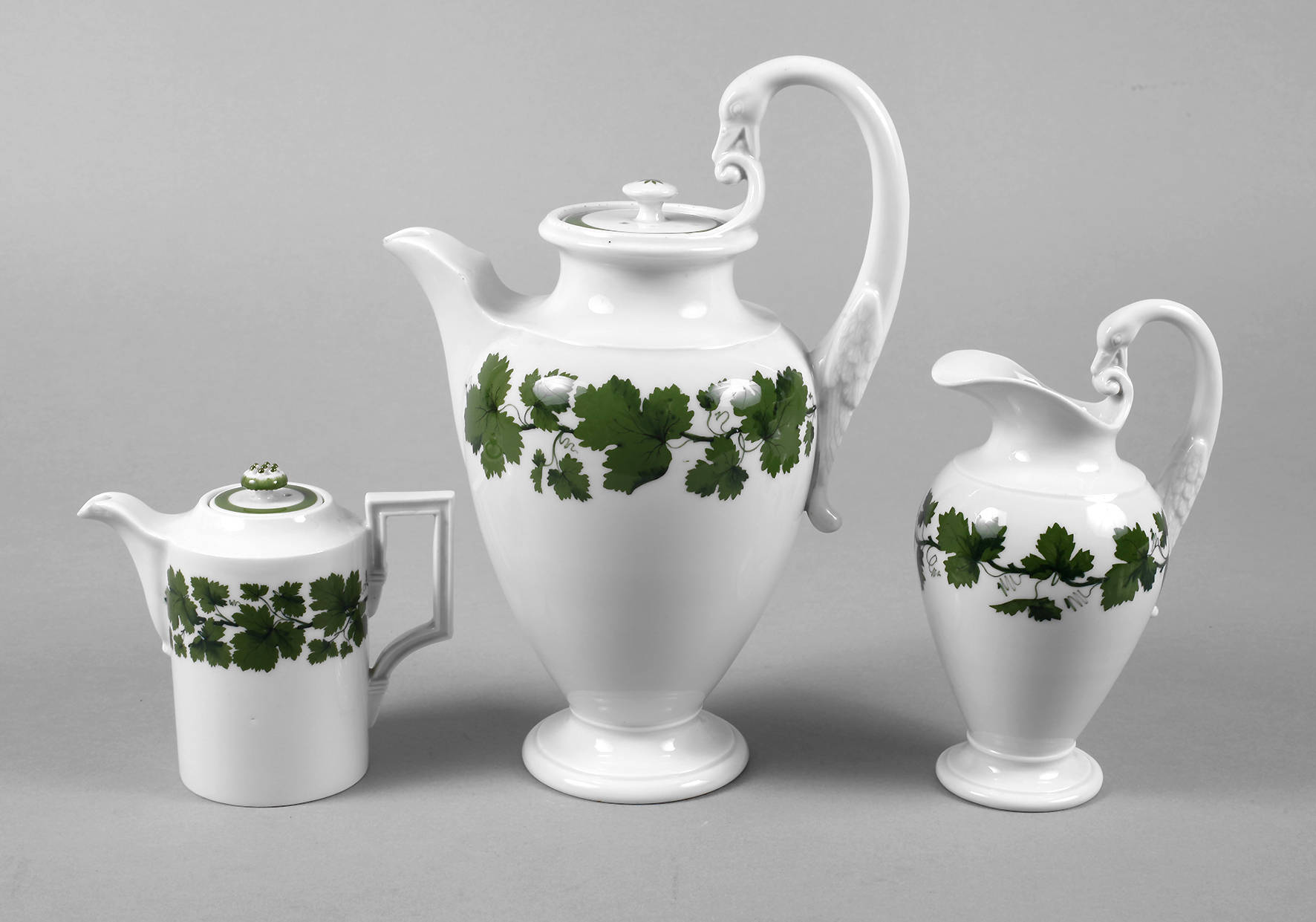 Meissen drei Kannen Weinlaubdekor