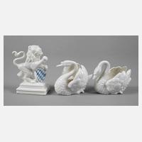 Nymphenburg bayerischer Löwe und zwei Schwäne111