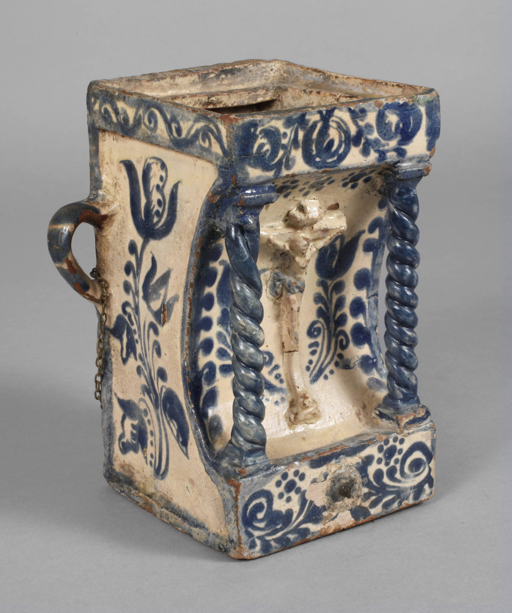 Kleines Wandwassergefäß