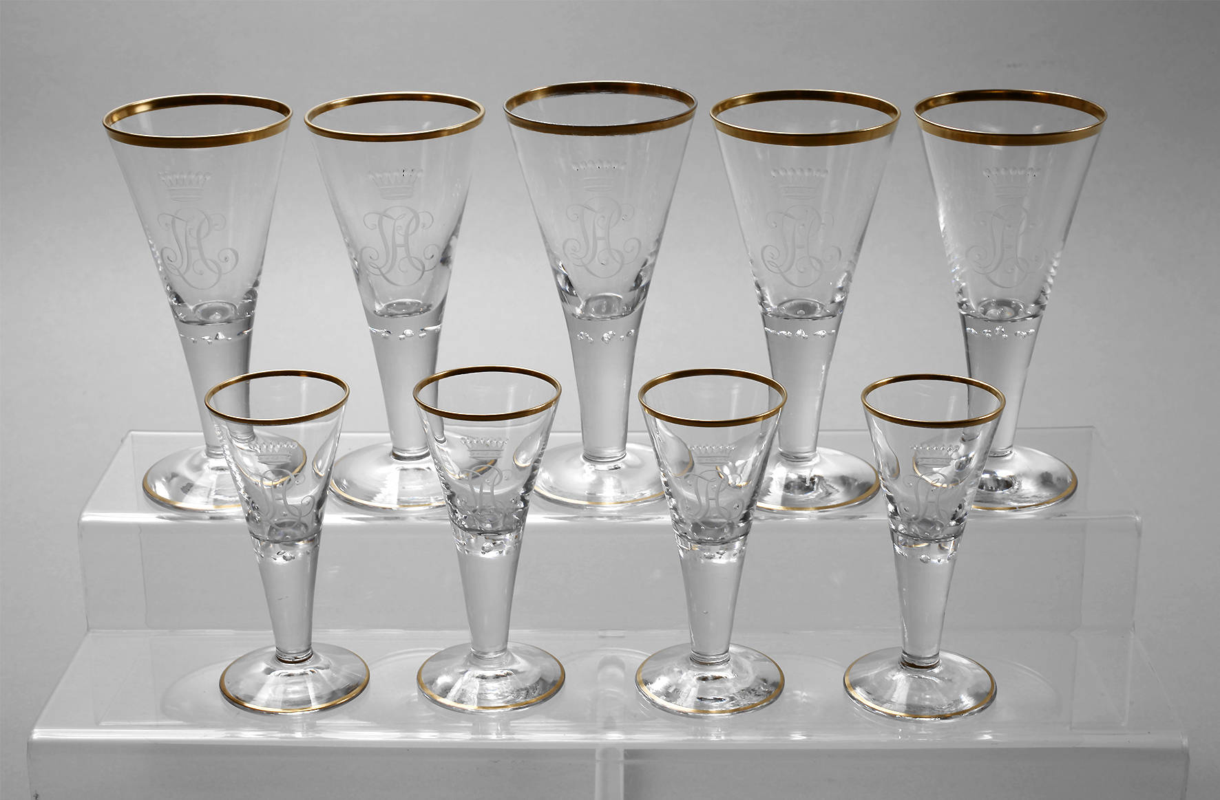 Neun Wappengläser aus Adelsbesitz