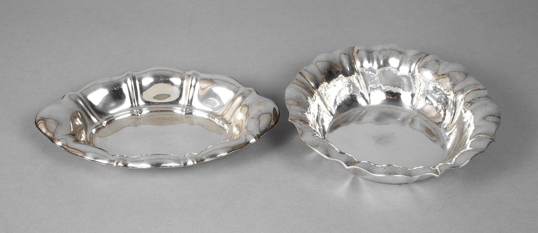 Zwei Silberschalen