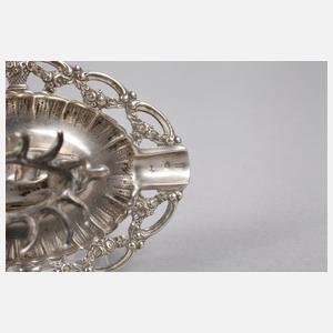 Kleine Aschenschale mit plastischem Hirsch