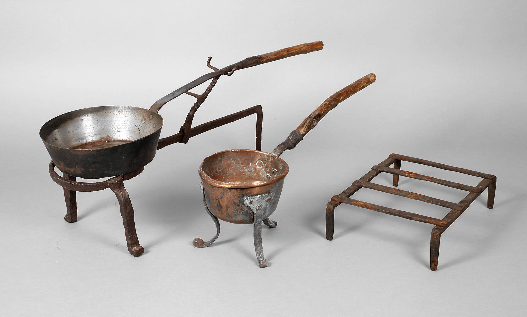 Vier Teile Kamingeschirr