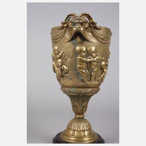 Klassizistische Bronzevase